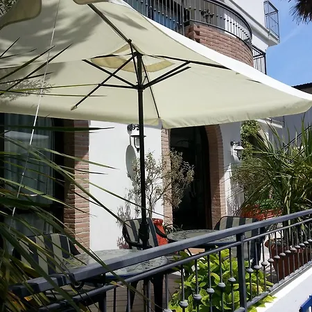 Apartahotel Ilios 3*