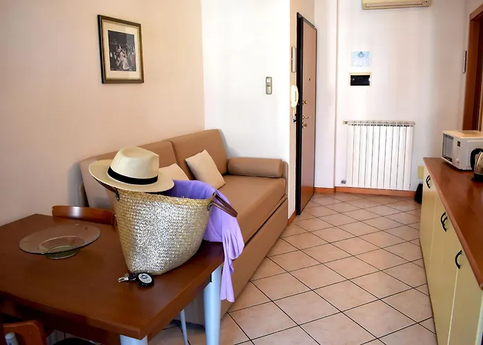 伊利奥斯酒店 3*