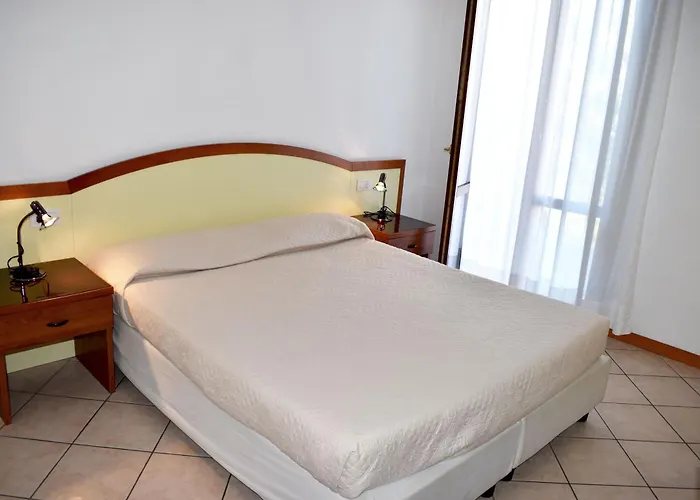 伊利奥斯酒店 3* 利多迪迪耶索洛