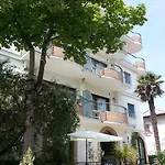 Ilios Aparthotel