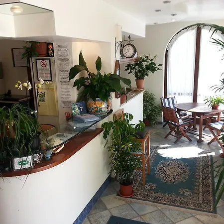 Ilios شقة فندقية