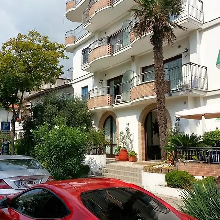 Ilios شقة فندقية